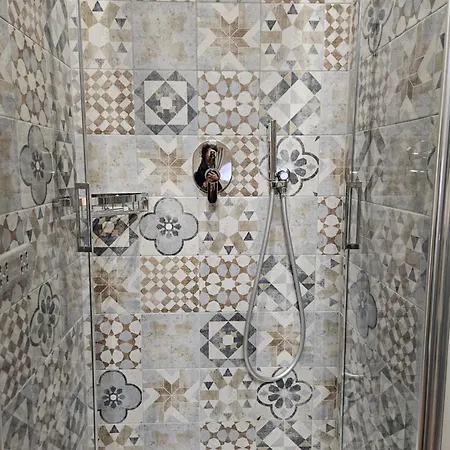 Room & Breakfast La Dimora