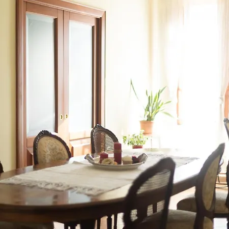 & Breakfast La Dimora スルモナ