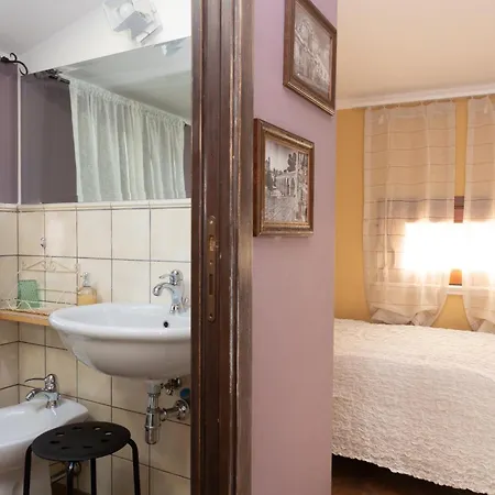 Room & Breakfast La Dimora